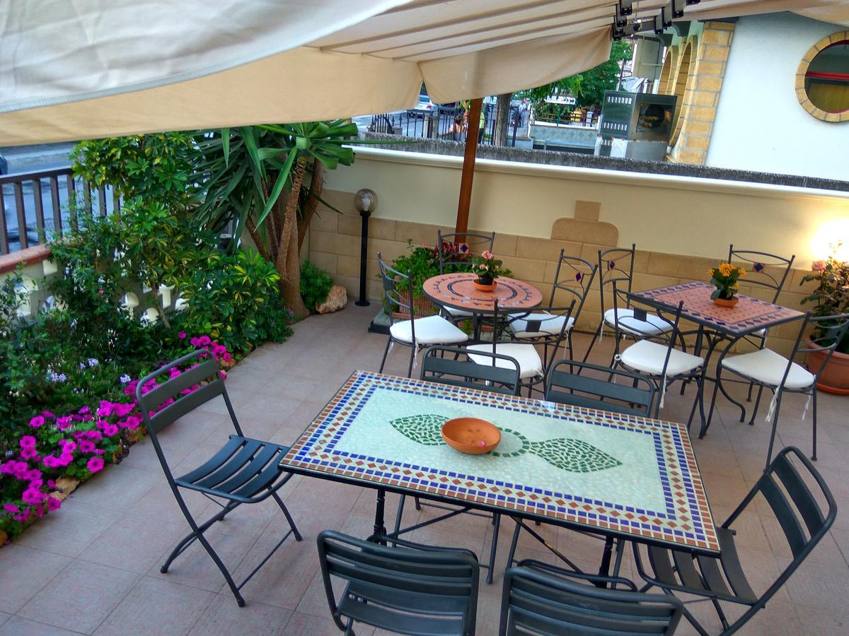 Le Camelie Bed & Breakfast Marina di Ginosa Eksteriør bilde