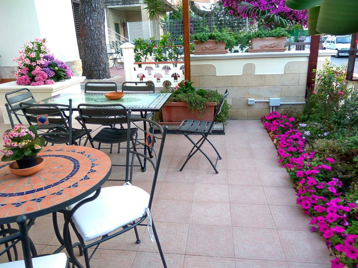 Le Camelie Bed & Breakfast Marina di Ginosa Eksteriør bilde