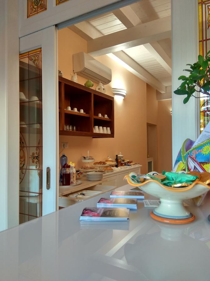 Le Camelie Bed & Breakfast Marina di Ginosa Eksteriør bilde