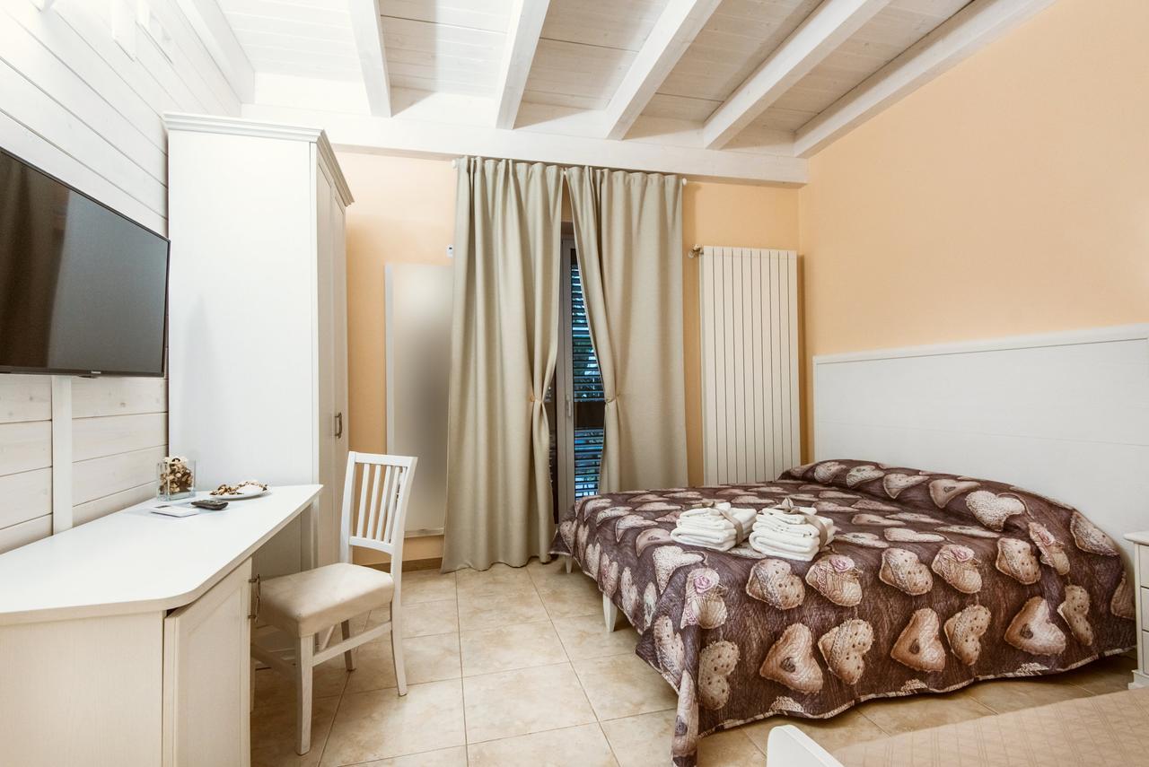 Le Camelie Bed & Breakfast Marina di Ginosa Eksteriør bilde